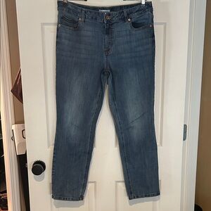 2/$15! Maurices 14 short Blue Straight Leg Jeans M jeans.
